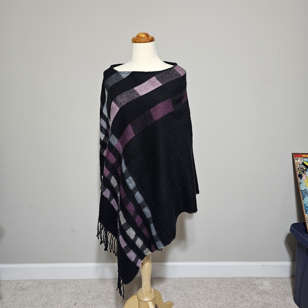 V. Fraas Plaid Fringe Poncho Cape Wrap OS